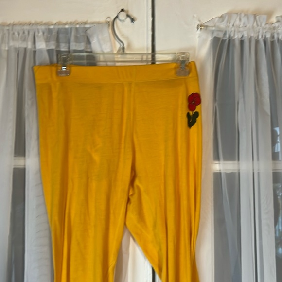 MINI RODINI LEGGINGS WOMEN’S LARGE YELLOW WITH ROSE - Picture 1 of 8